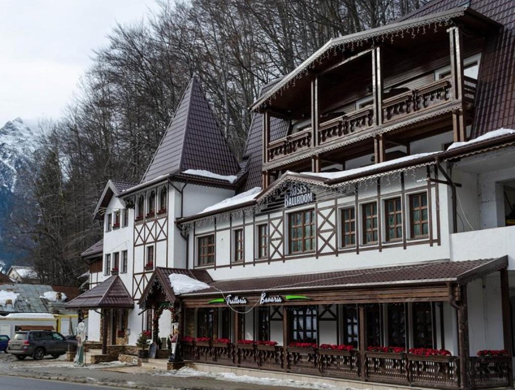 科纳克巴伐利亚酒店 Buşteni 外观 照片
